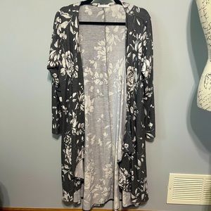 NWOT Honey & Lace Floral Cardigan Size 2X